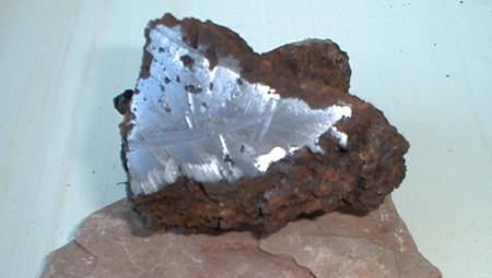 železo